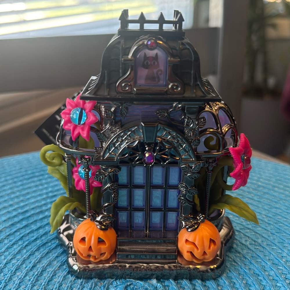 Bath and Body Works wallflower - Haunted observatory